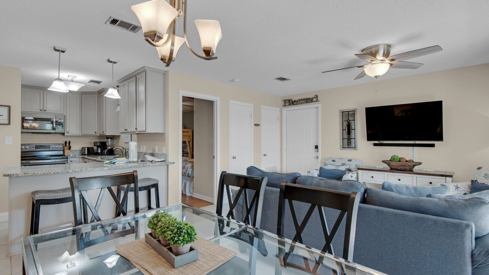 Beachwood Villas 11E Main Living Area