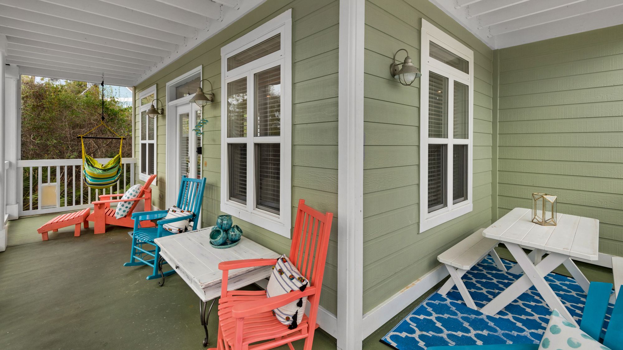 Relax and Eat Outside