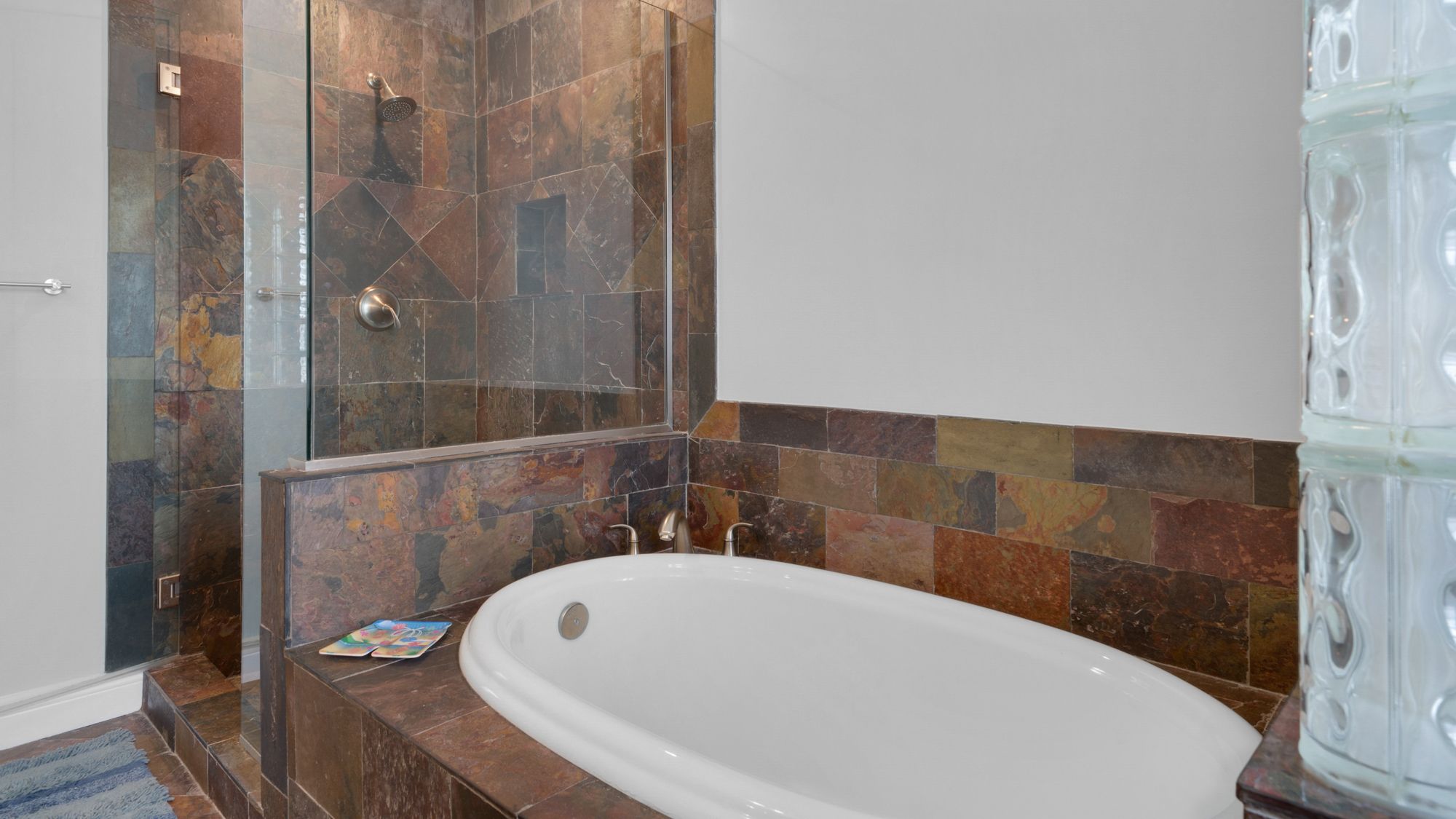 Soaking Tub and Separate Shower