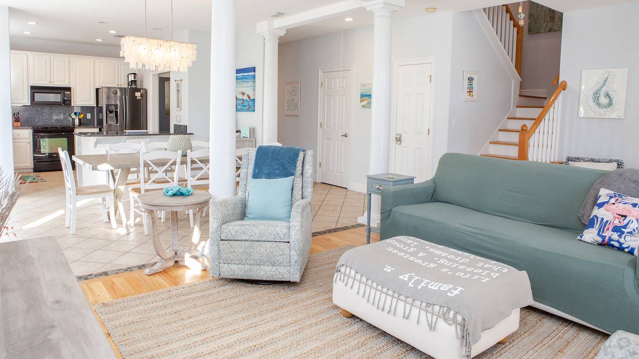 Frankly Beachn Frankly Beachn