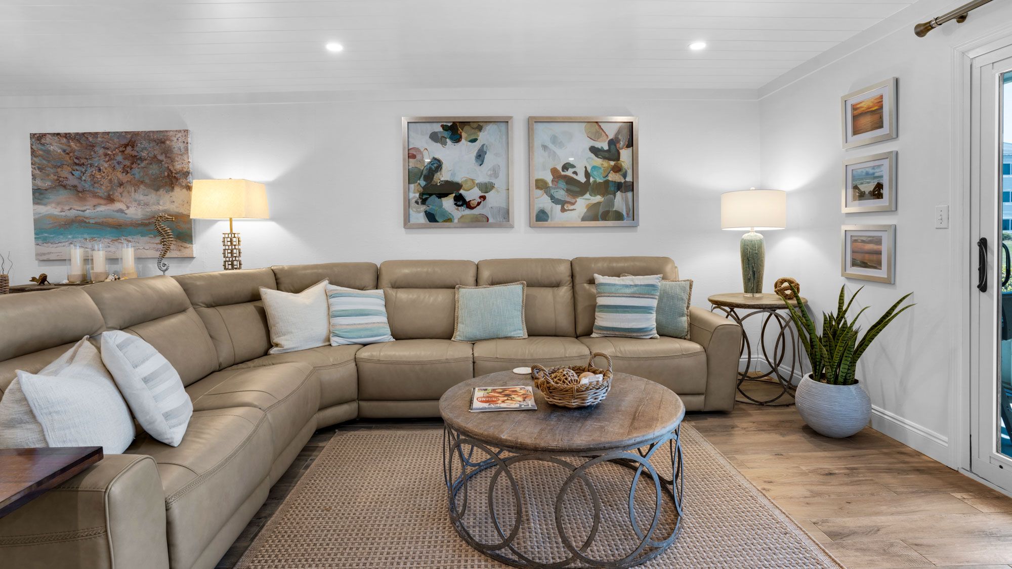 Sand Cliffs 106 - Living area