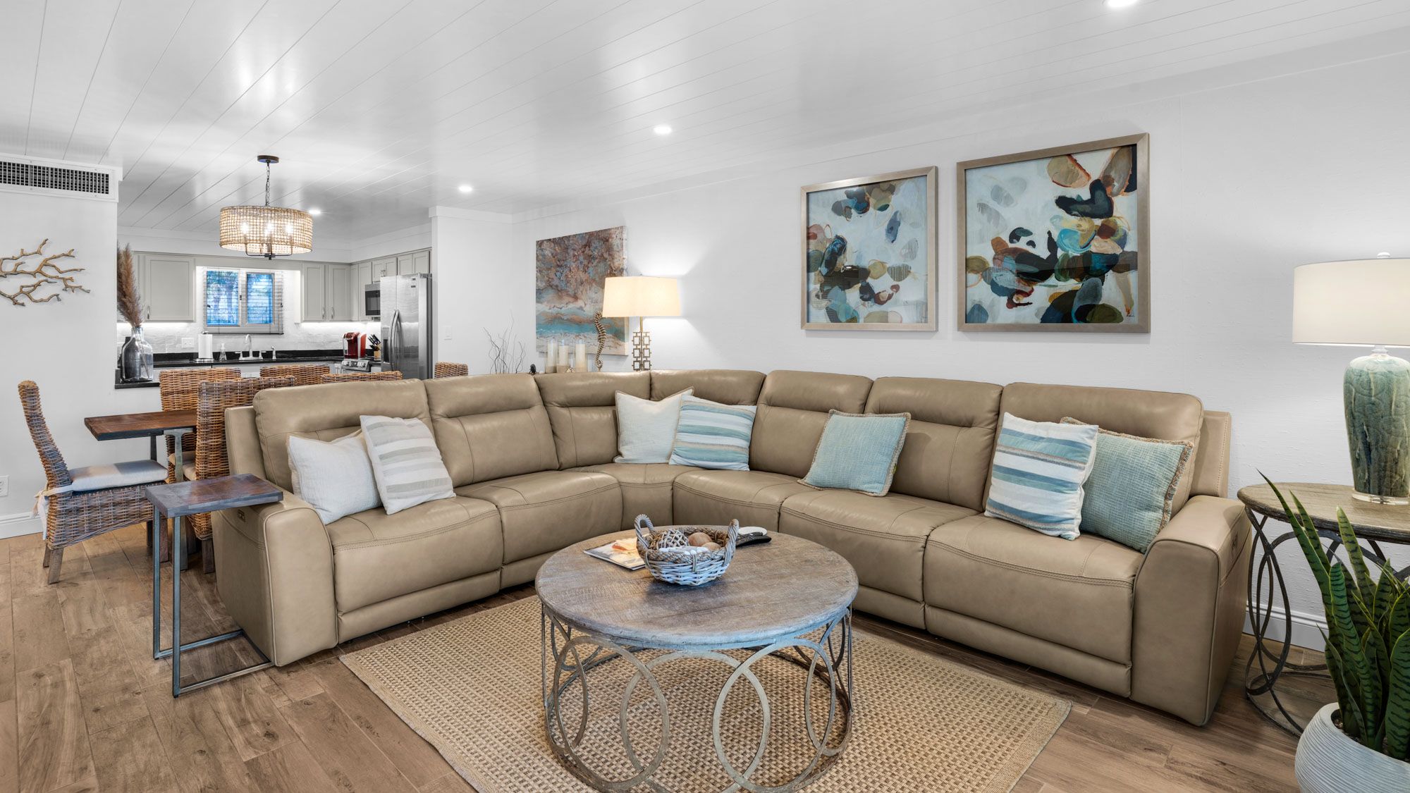 Sand Cliffs 106 - Living area