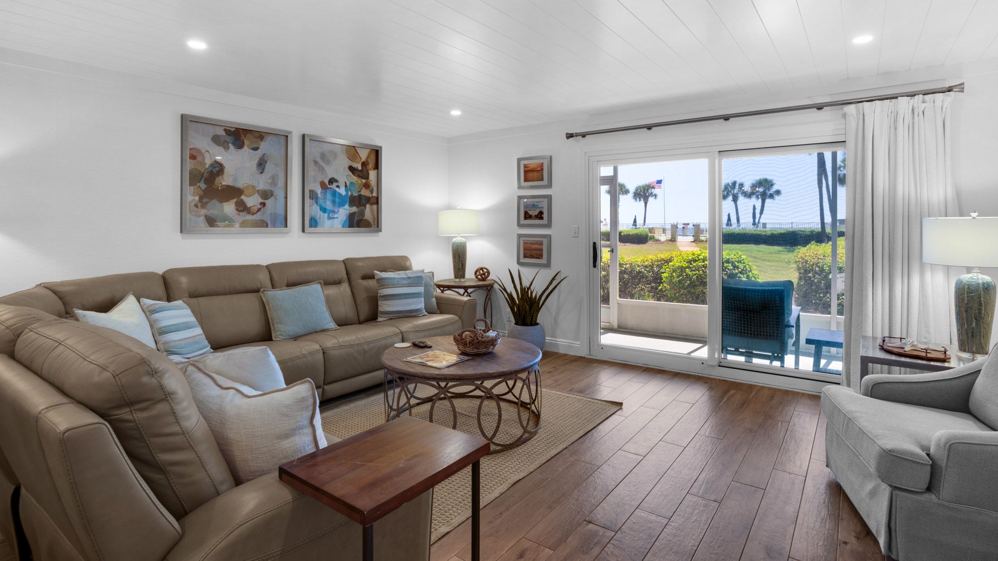 Sand Cliffs 106 - Living area