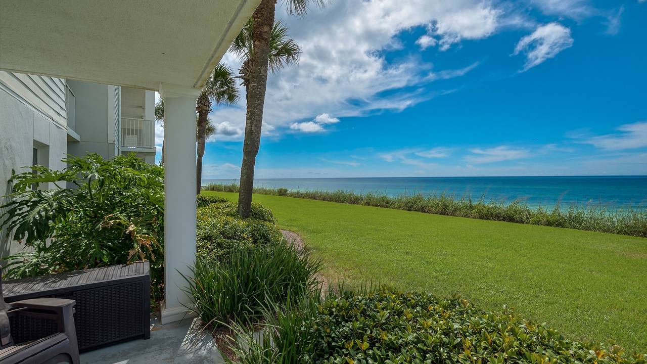 Sand Cliffs 117 Patio and Gulf Access Sand Cliffs 117 Patio and Gulf Access