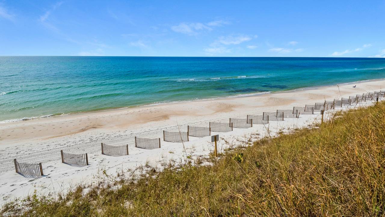 Sand Cliffs Grounds and Amenities Sand Cliffs Grounds and Amenities