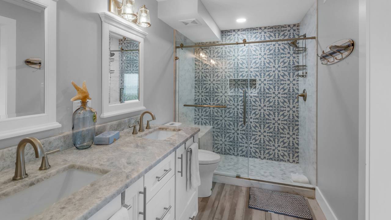 Sand Cliffs 118 Bathroom Sand Cliffs 118 Bathroom