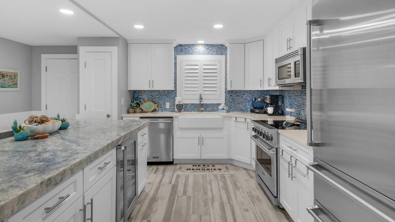 Sand Cliffs 118 Kitchen Sand Cliffs 118 Kitchen