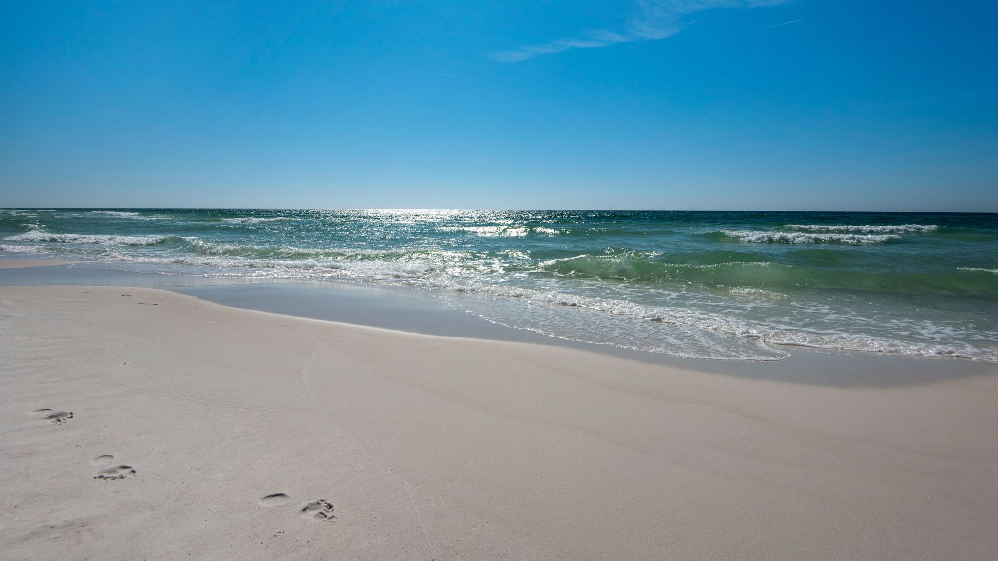 Sand Cliffs Grounds and Amenities