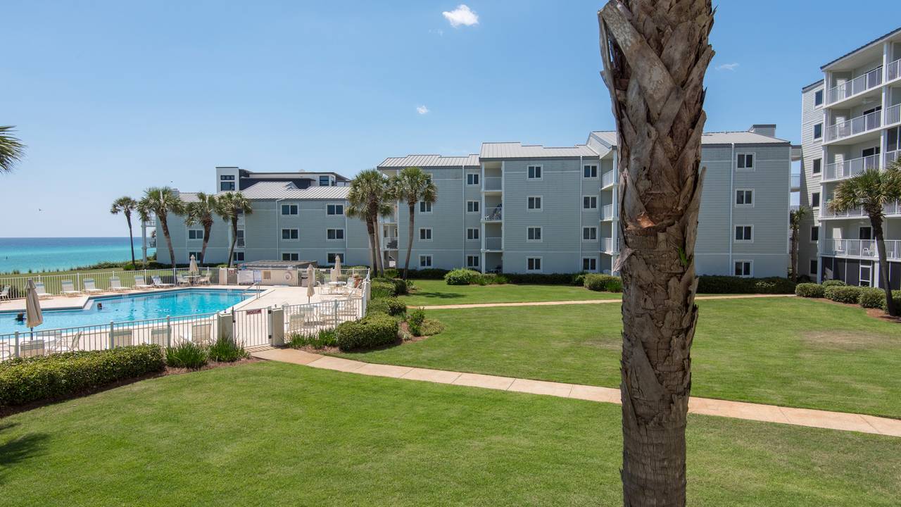Sand Cliffs 214 Balcony and Gulf Views Sand Cliffs 214 Balcony and Gulf Views