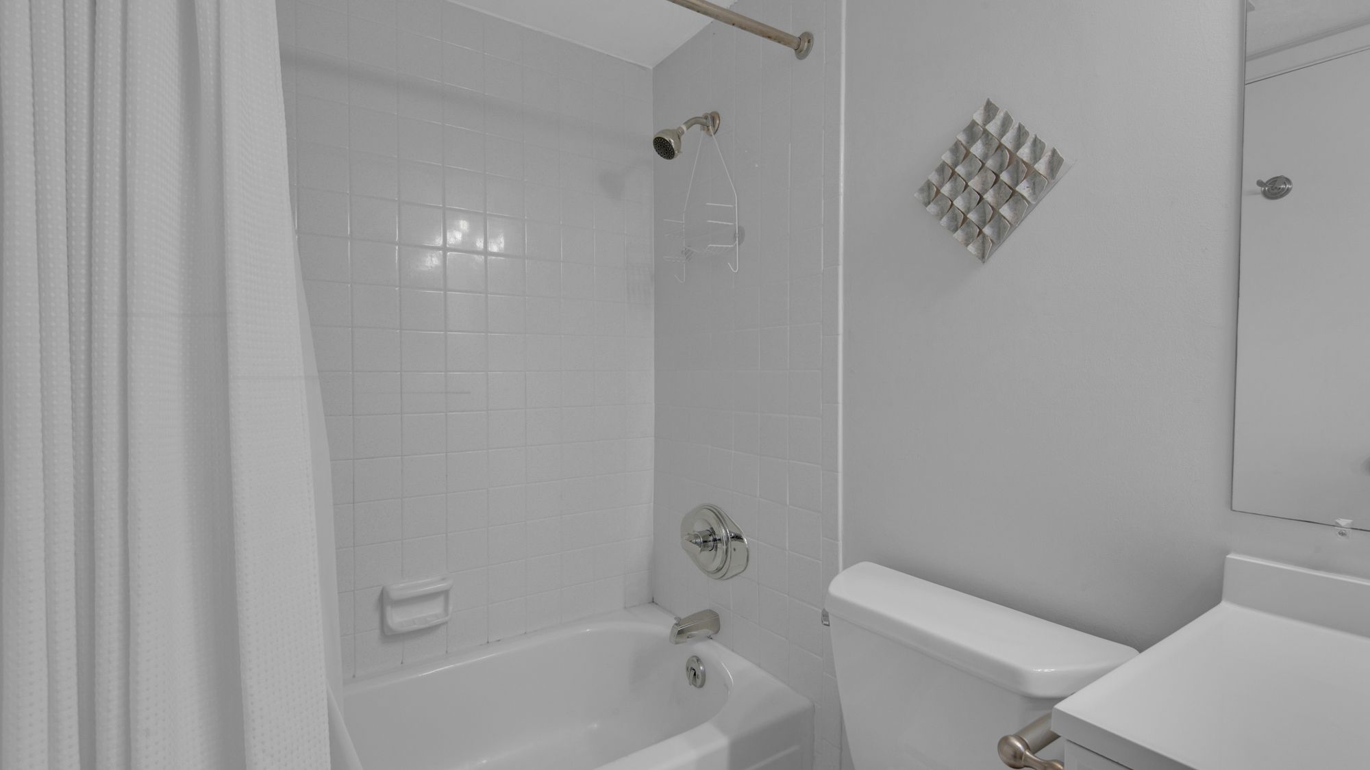 Sand Cliffs 214 Guest Bathroom