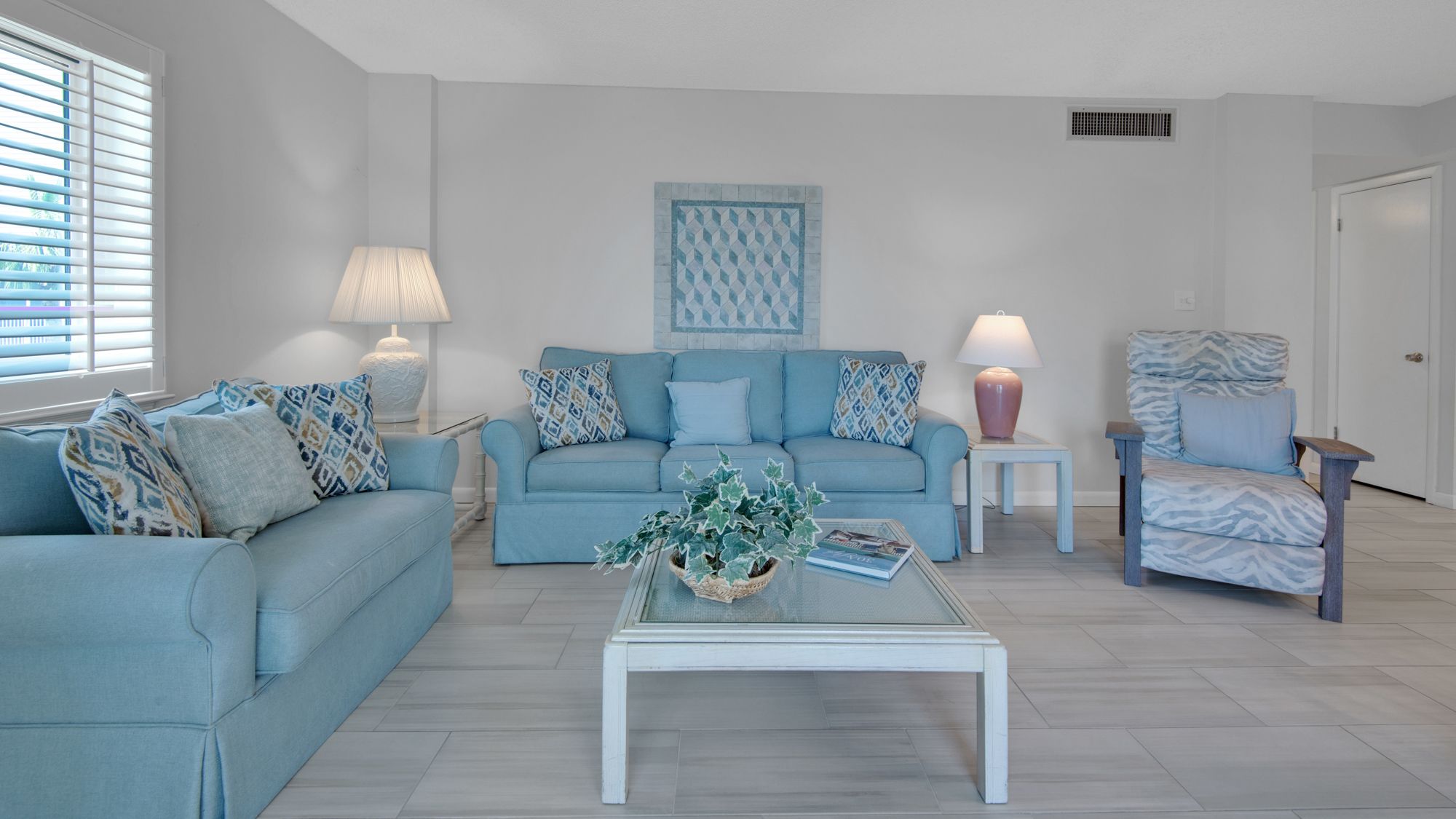 Sand Cliffs 214 Living Area