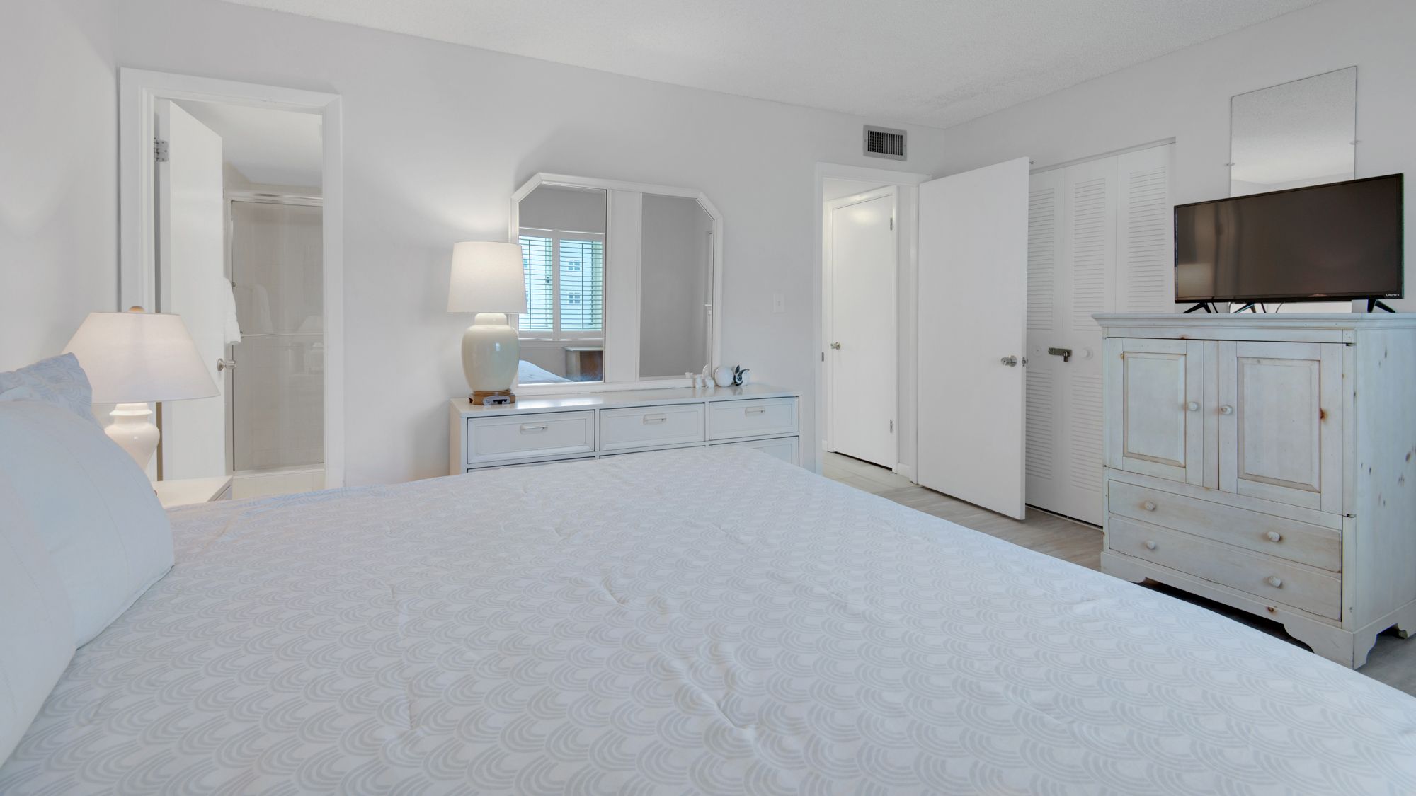 Sand Cliffs 214 King Master Bedroom