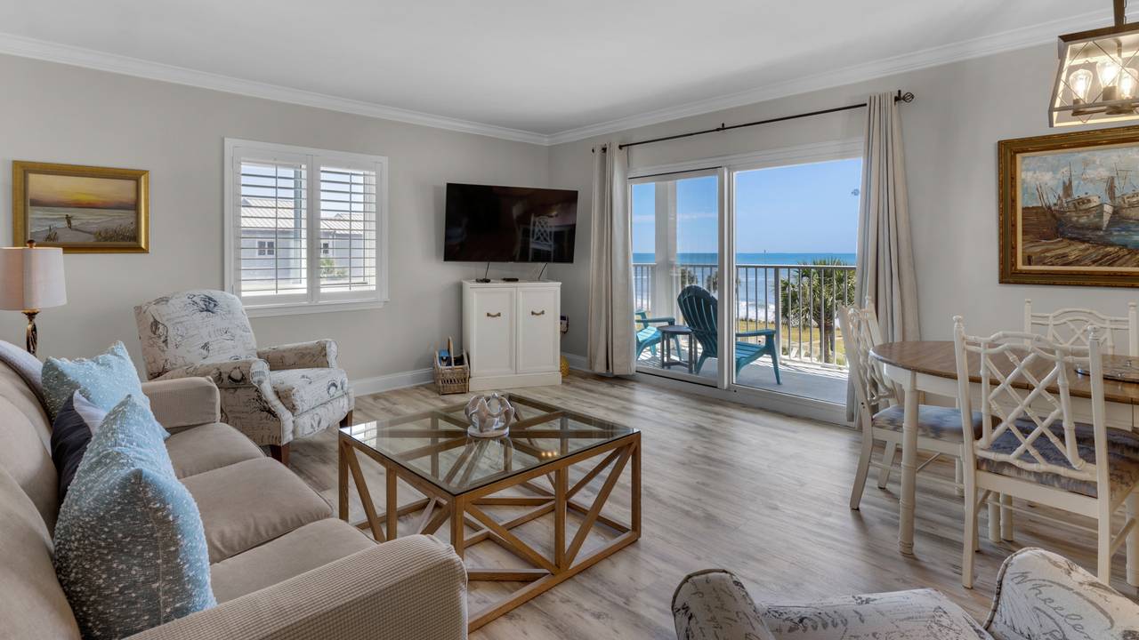 SC405 Living Area SC405 Living Area