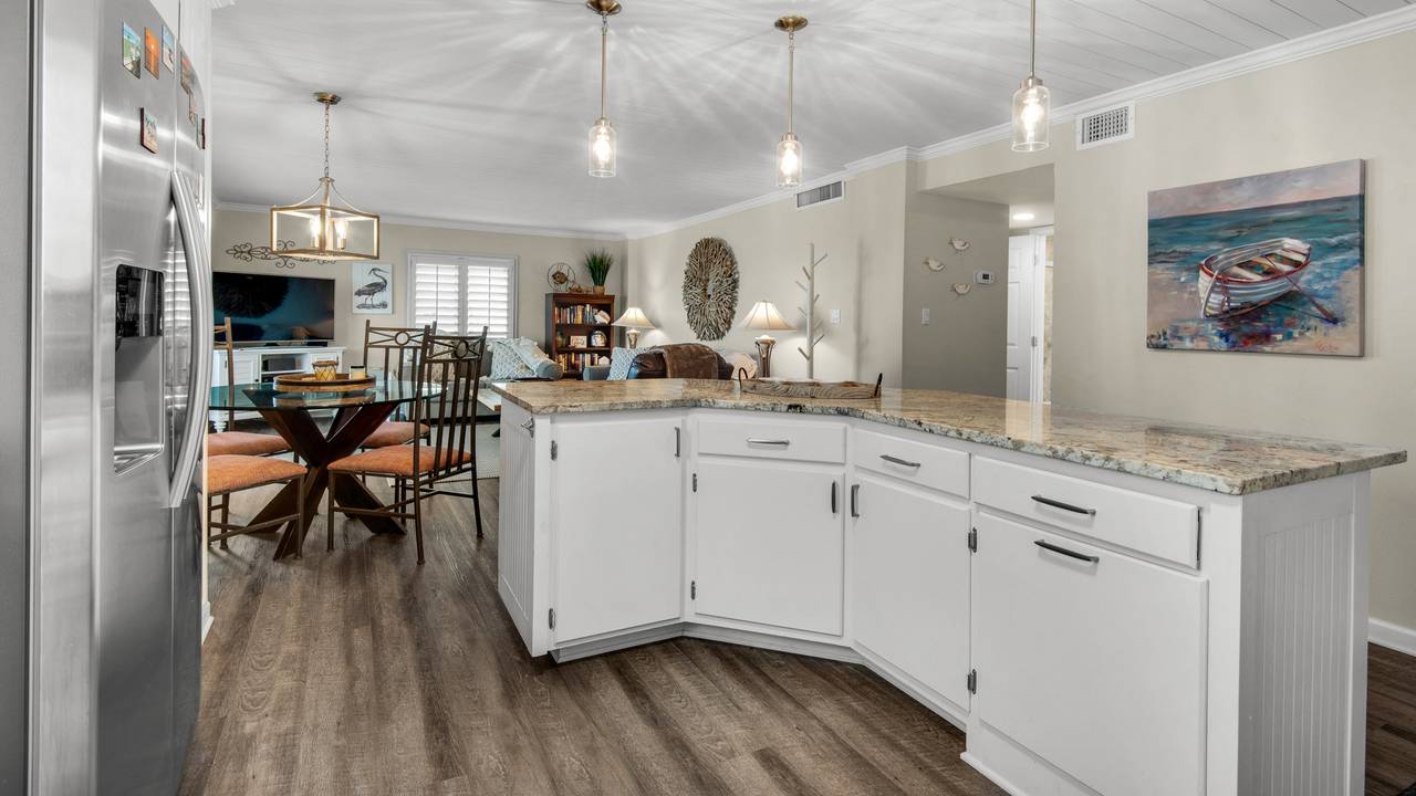 Sand Cliffs 415 Sand Cliffs 415