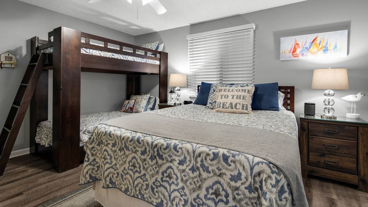 Sand Cliffs 415 Sand Cliffs 415