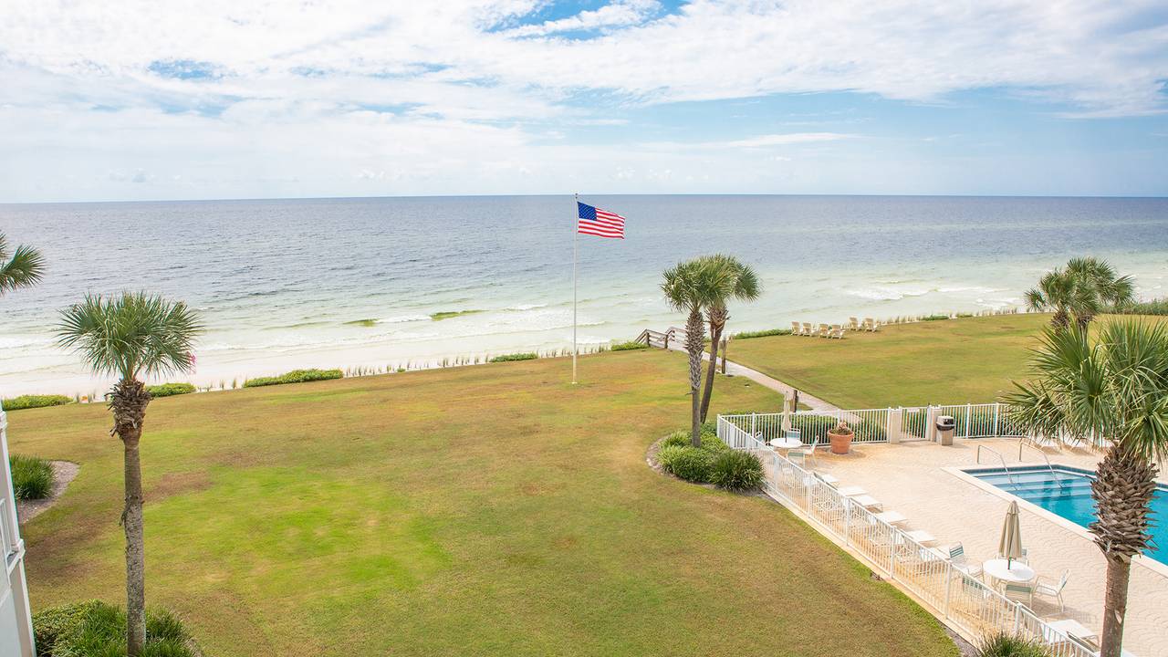 Sand Cliffs 415 Sand Cliffs 415