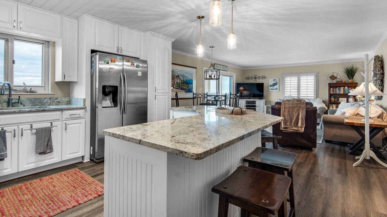 Sand Cliffs 415 Sand Cliffs 415