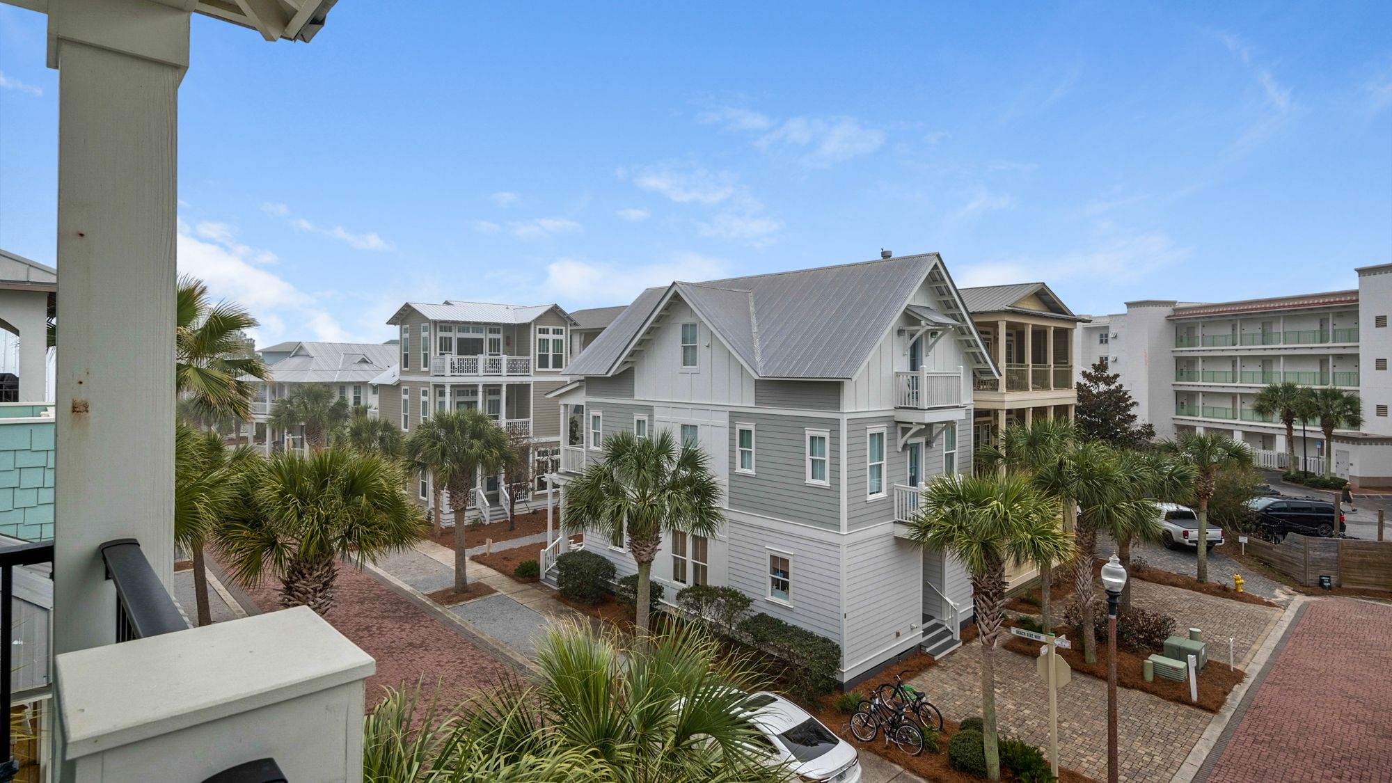 Beach Bike Escape 3rd Floor Balcony