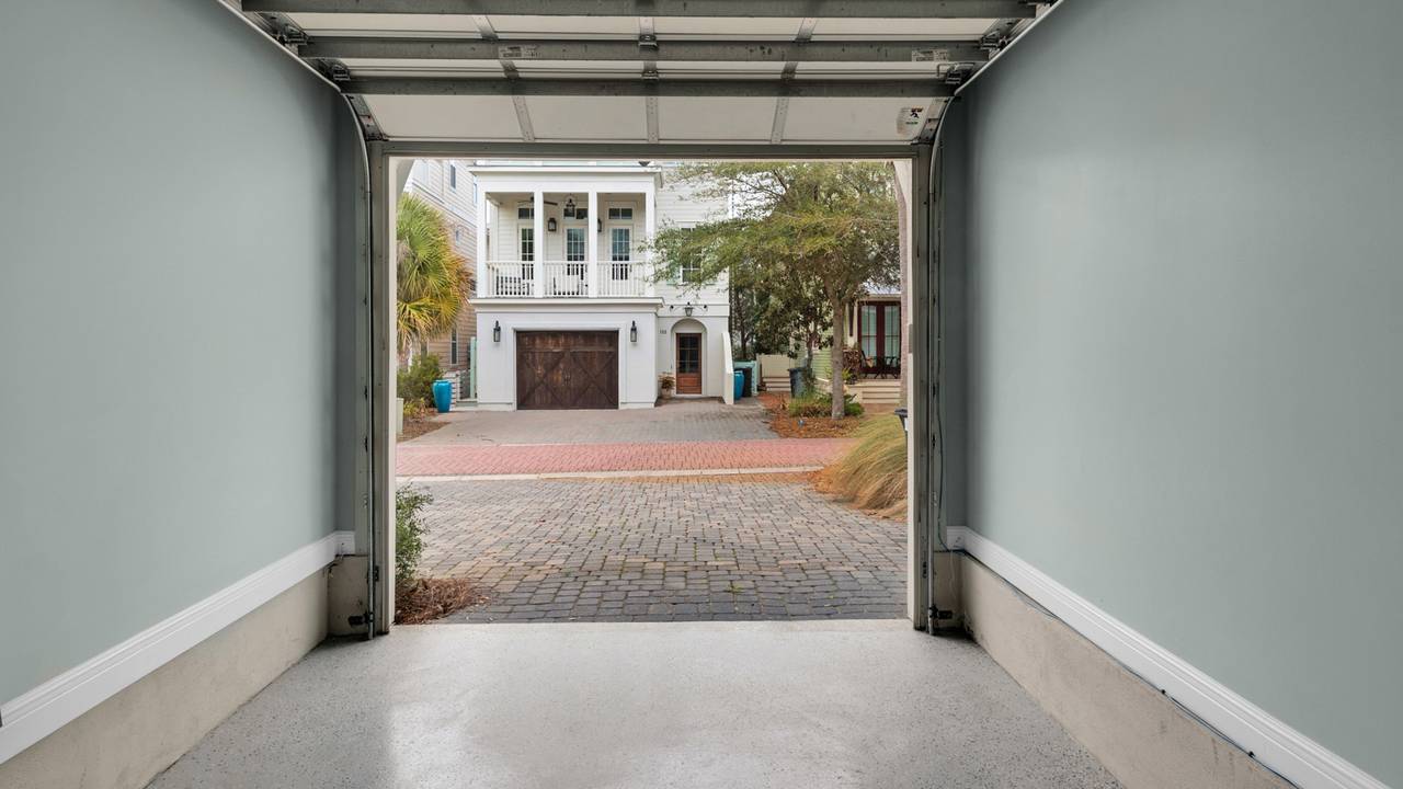 Beach Bike Escape Garage Beach Bike Escape Garage