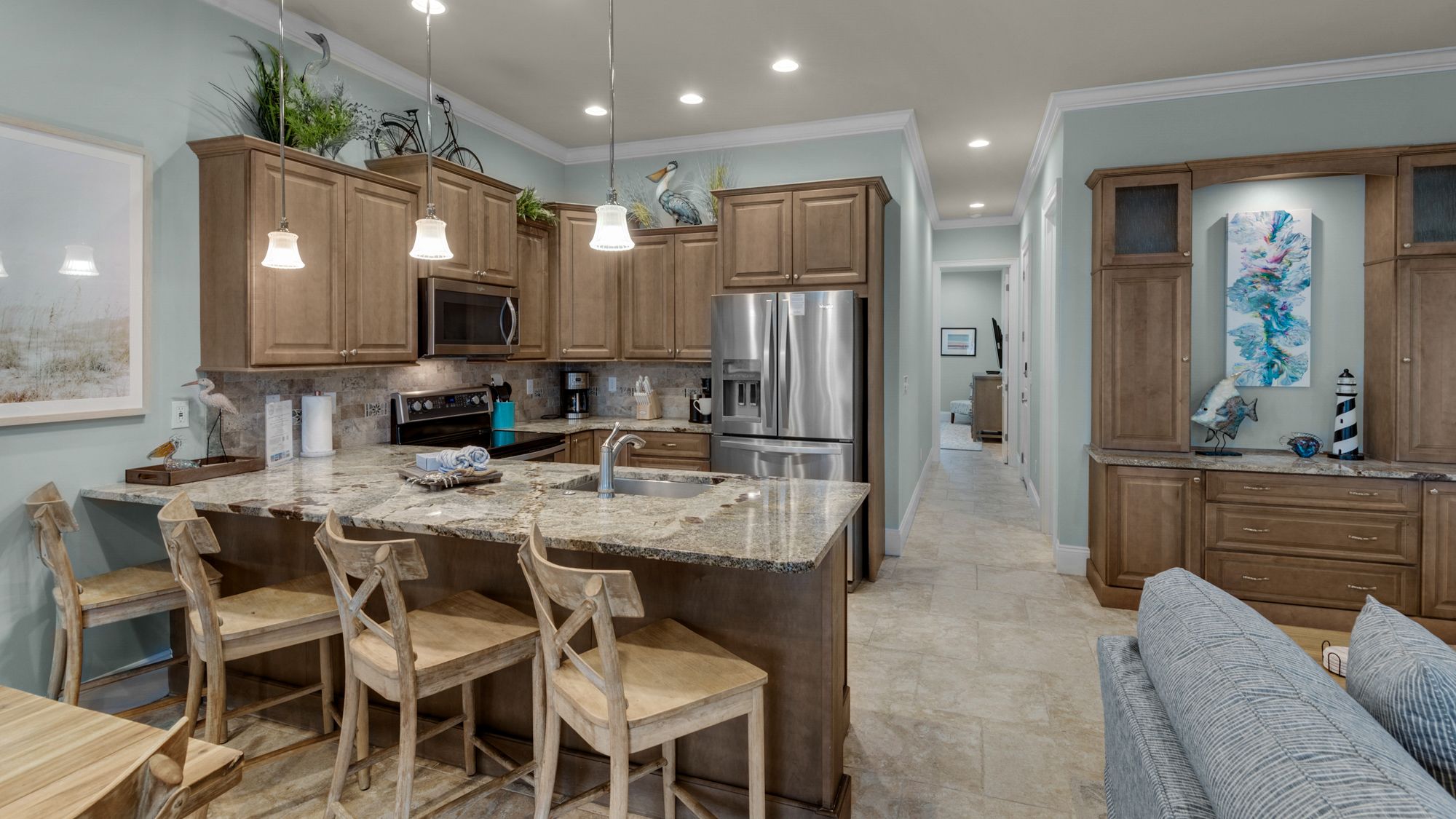 Beach Bike Escape Dining and Kitchen