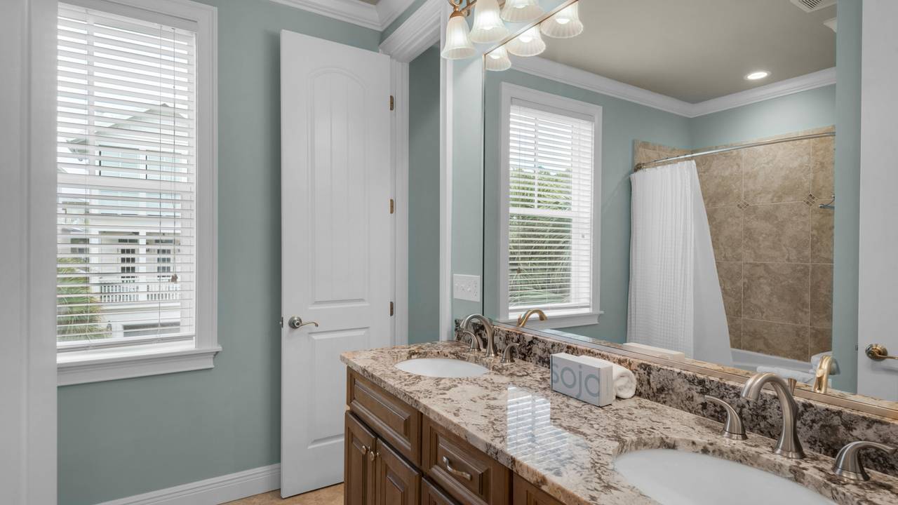 Beach Bike Escape 2nd Floor Jack and Jill Bathroom Beach Bike Escape 2nd Floor Jack and Jill Bathroom