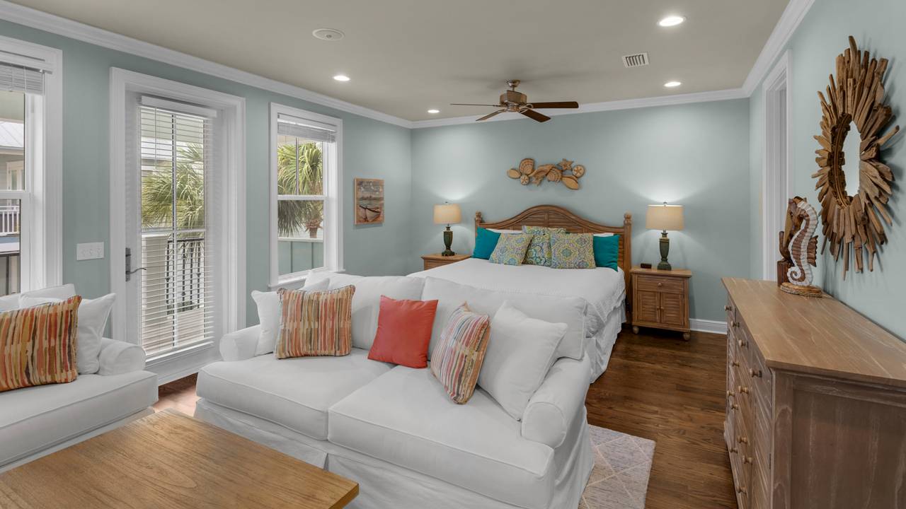 Beach Bike Escape 2nd Floor King Bedroom Living Area Beach Bike Escape 2nd Floor King Bedroom Living Area