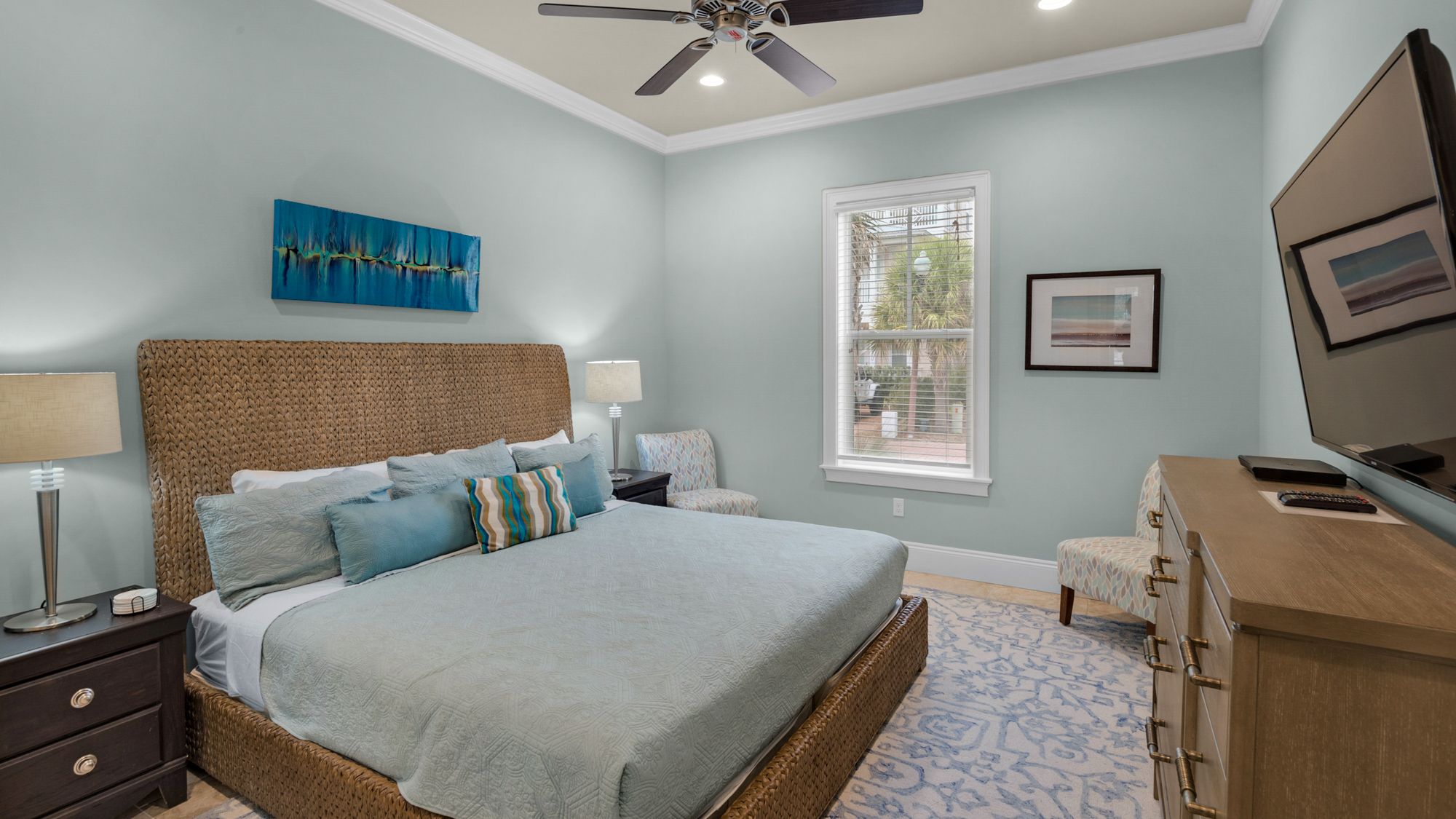 Beach Bike Escape 1st Floor King Bedroom