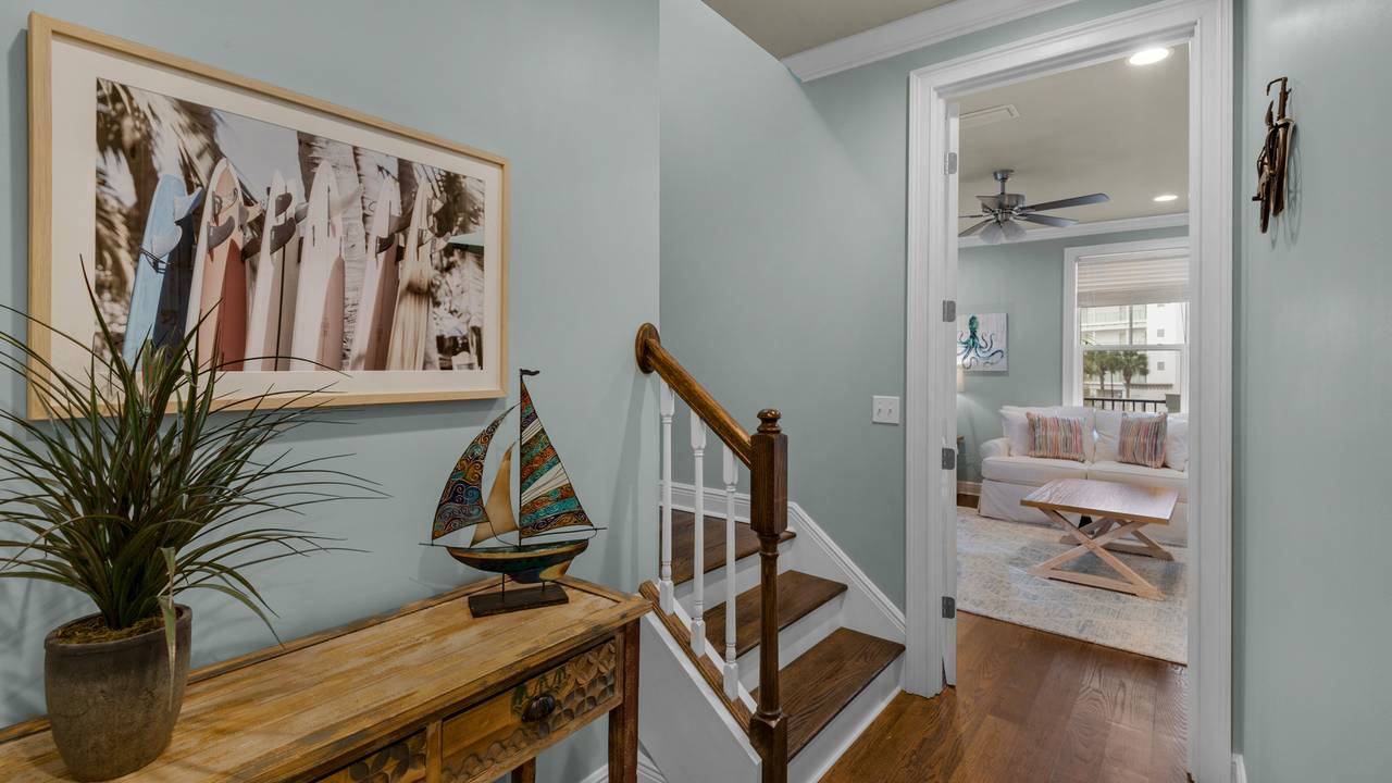 Beach Bike Escape 2nd Floor Landing Beach Bike Escape 2nd Floor Landing