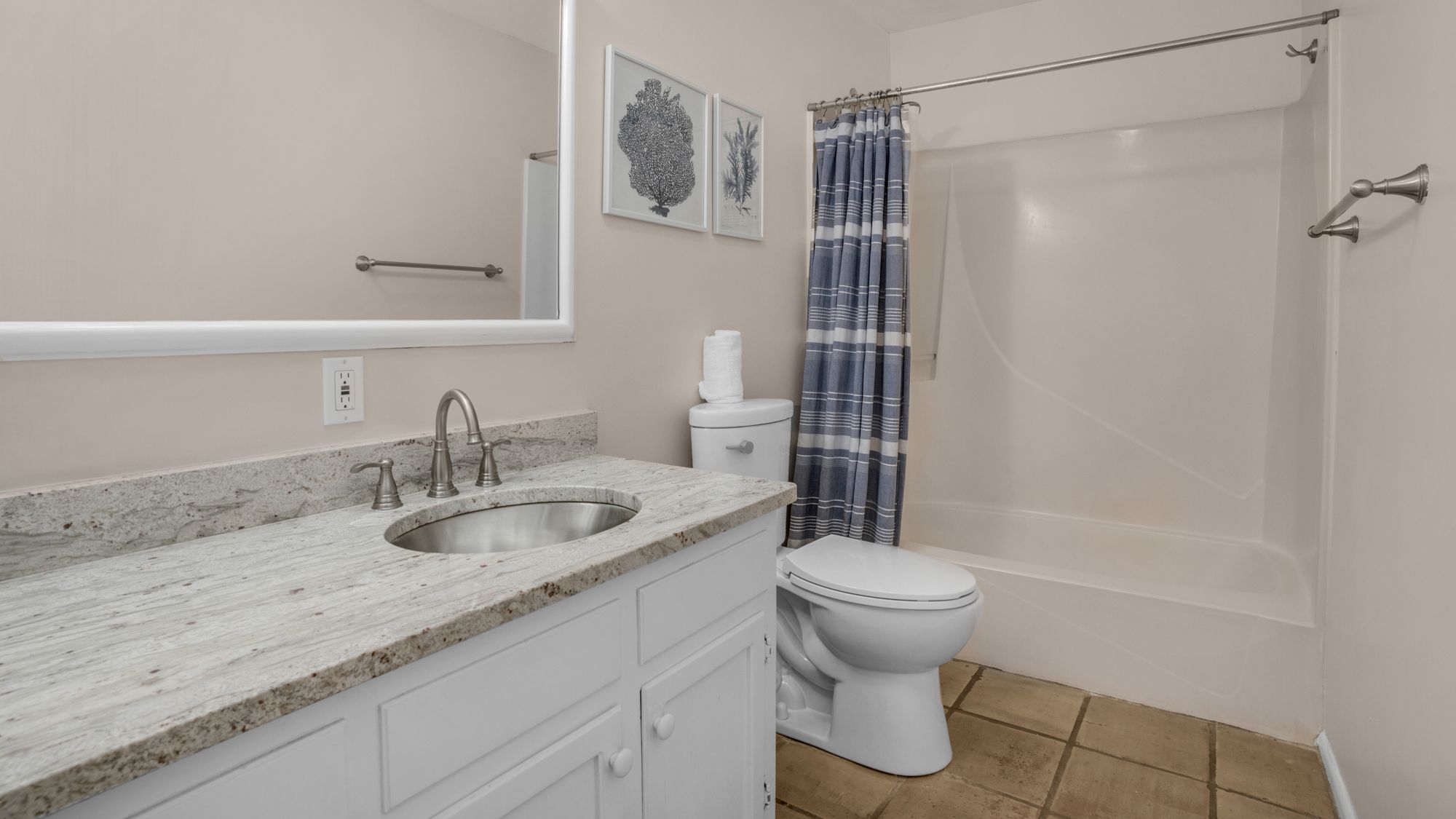 Paradise Cottage Too Bathroom