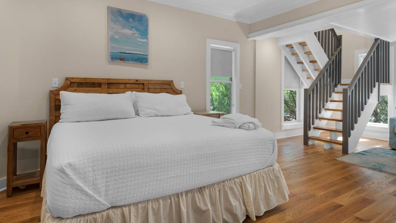 Petit Bonheur 2nd Floor King Bedroom Petit Bonheur 2nd Floor King Bedroom