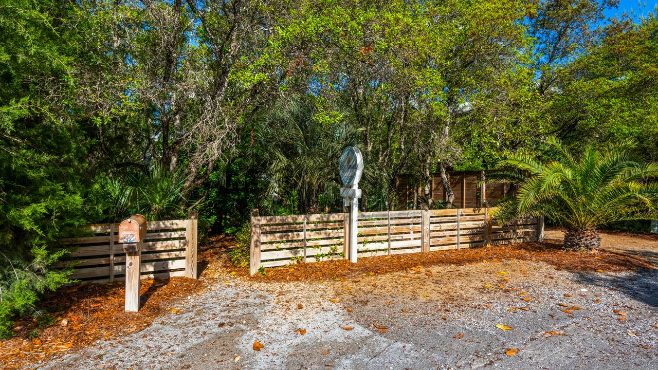 Petit Bonheur Exterior Petit Bonheur Exterior