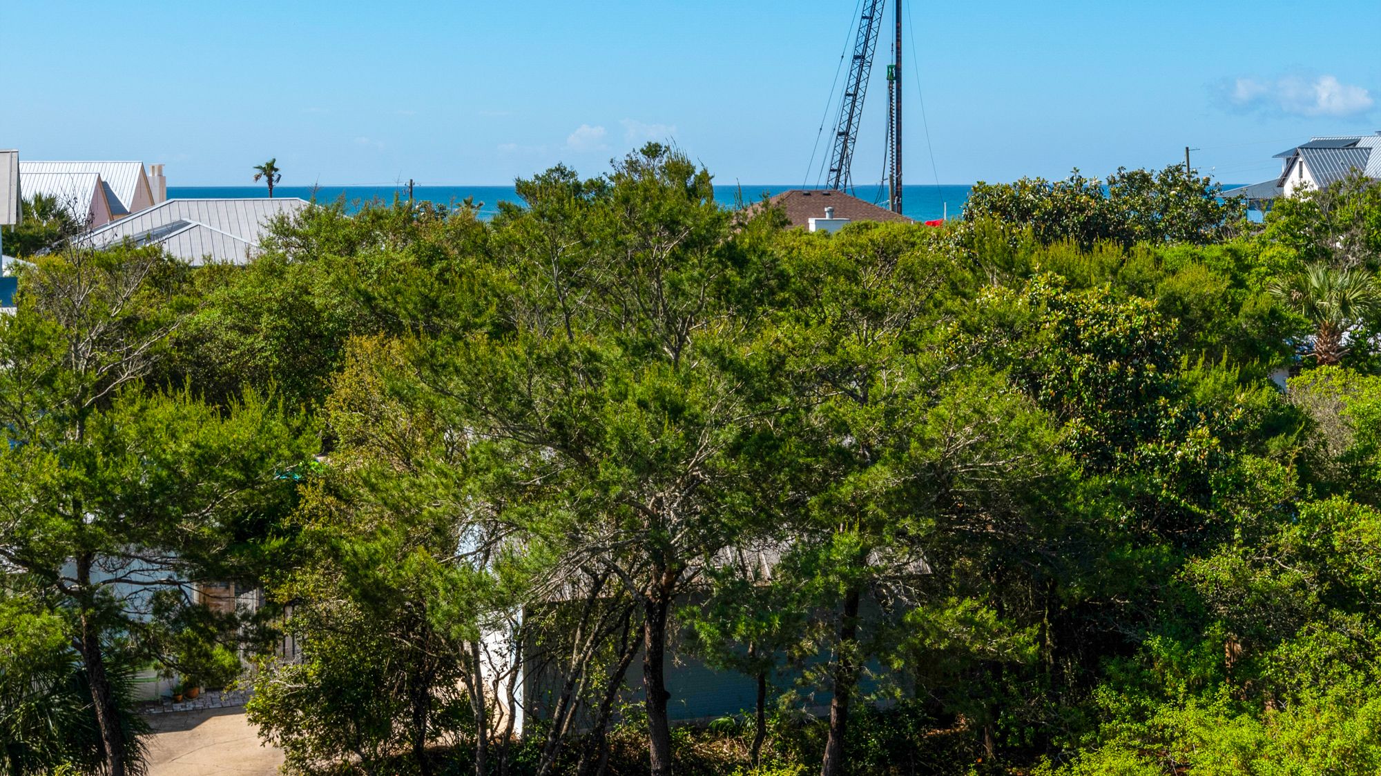 Petit Bonheur 3rd Floor Crow's Nest