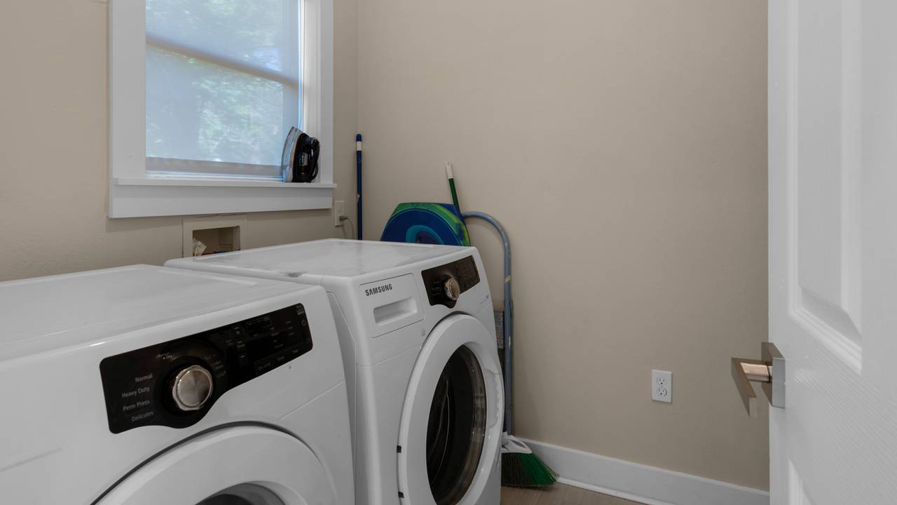 Petit Bonheur Laundry Petit Bonheur Laundry