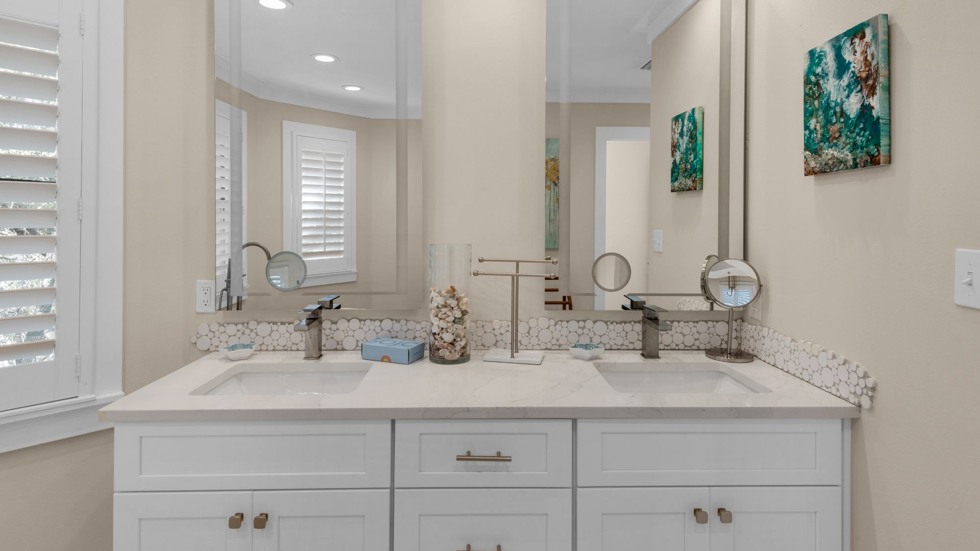 Petit Bonheur 2nd Floor Private Bathroom