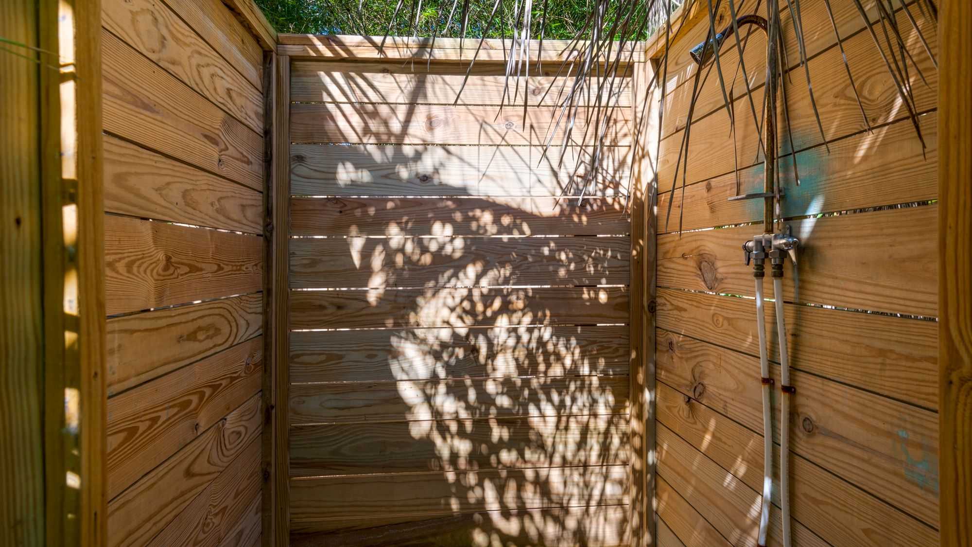 Petit Bonheur Outdoor Shower