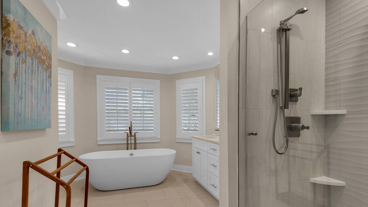 Petit Bonheur 2nd Floor Private Bathroom Petit Bonheur 2nd Floor Private Bathroom