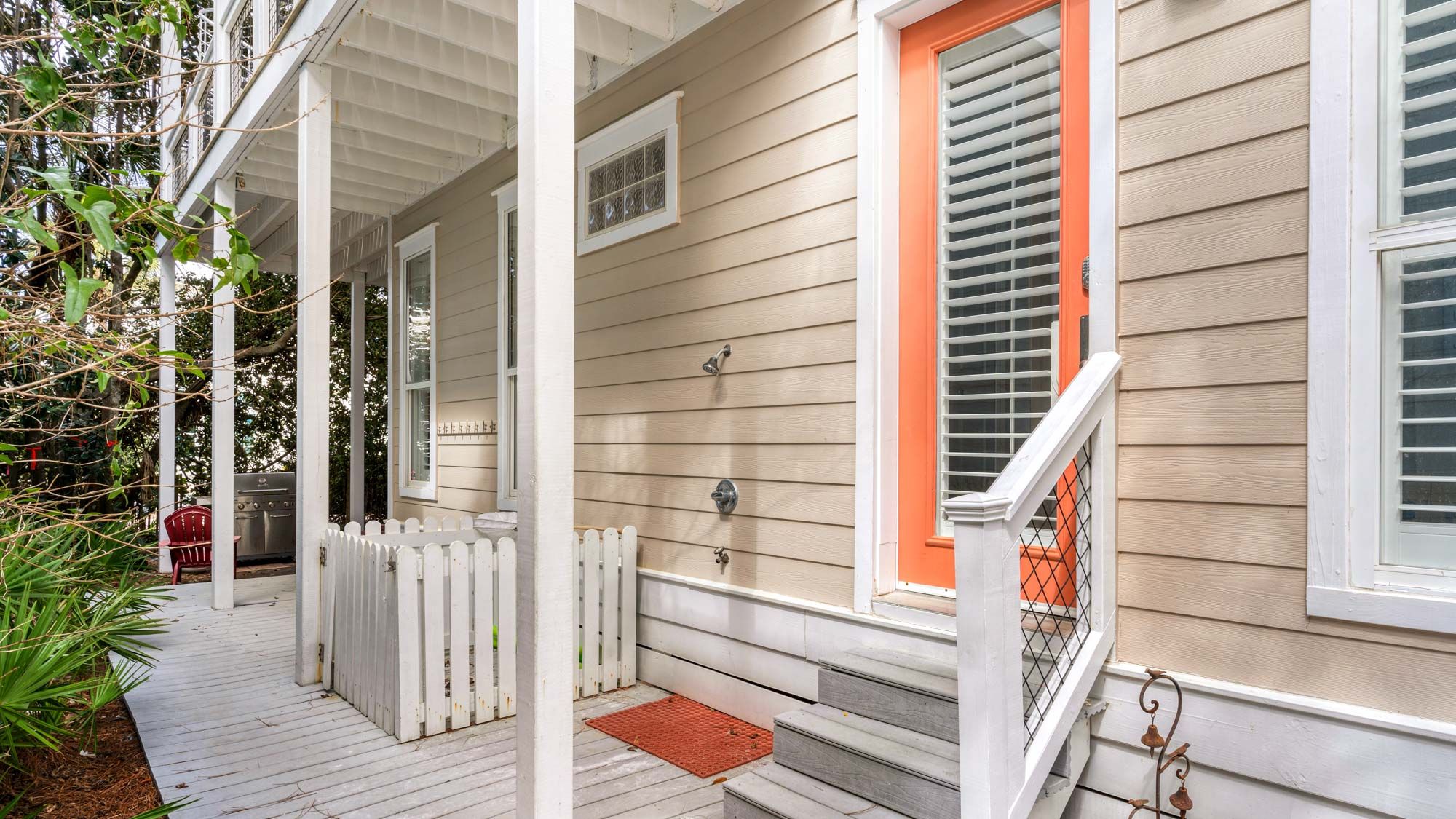 Memory Maker - Rear area