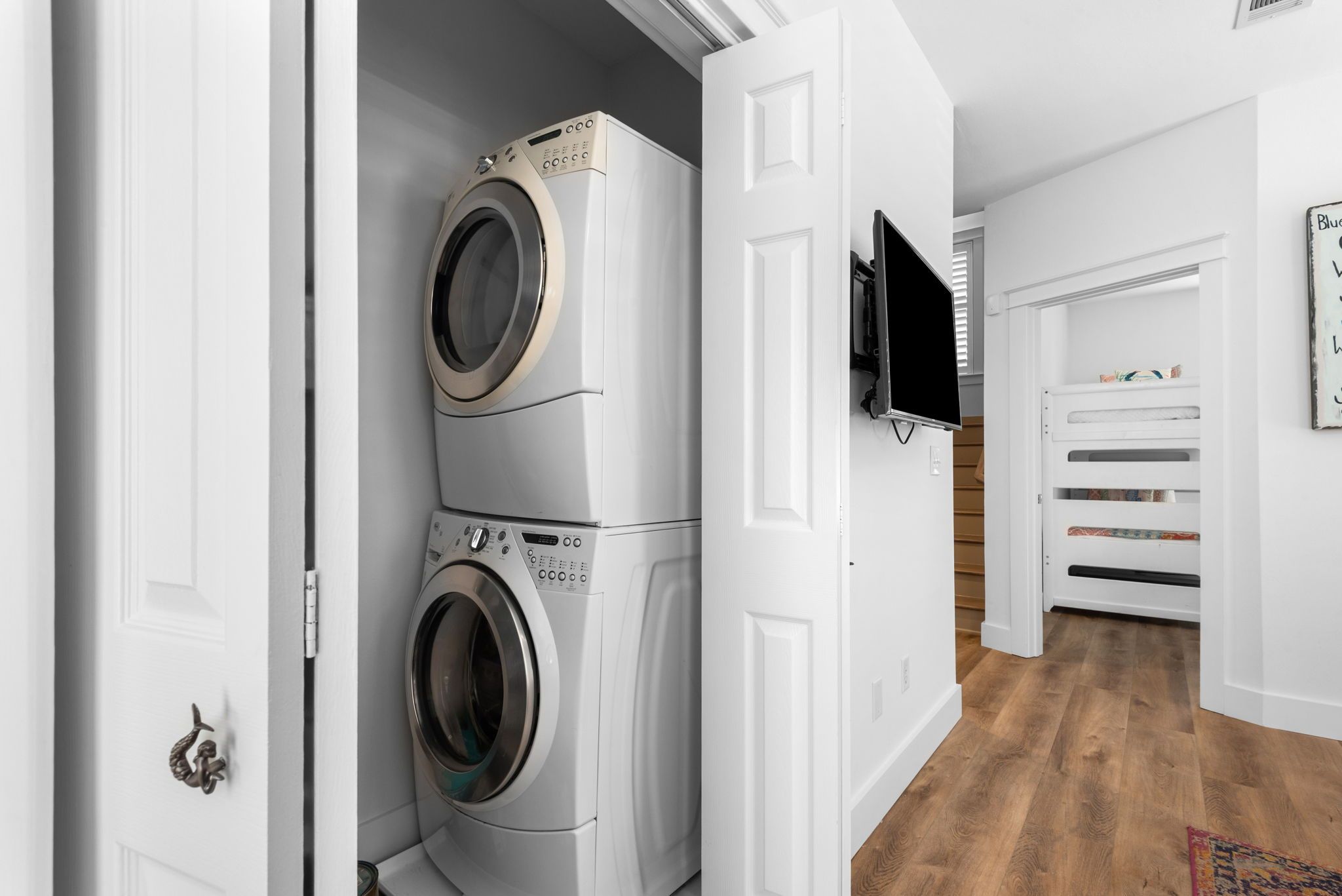 Memory Maker 1st level - Washer & Dryer