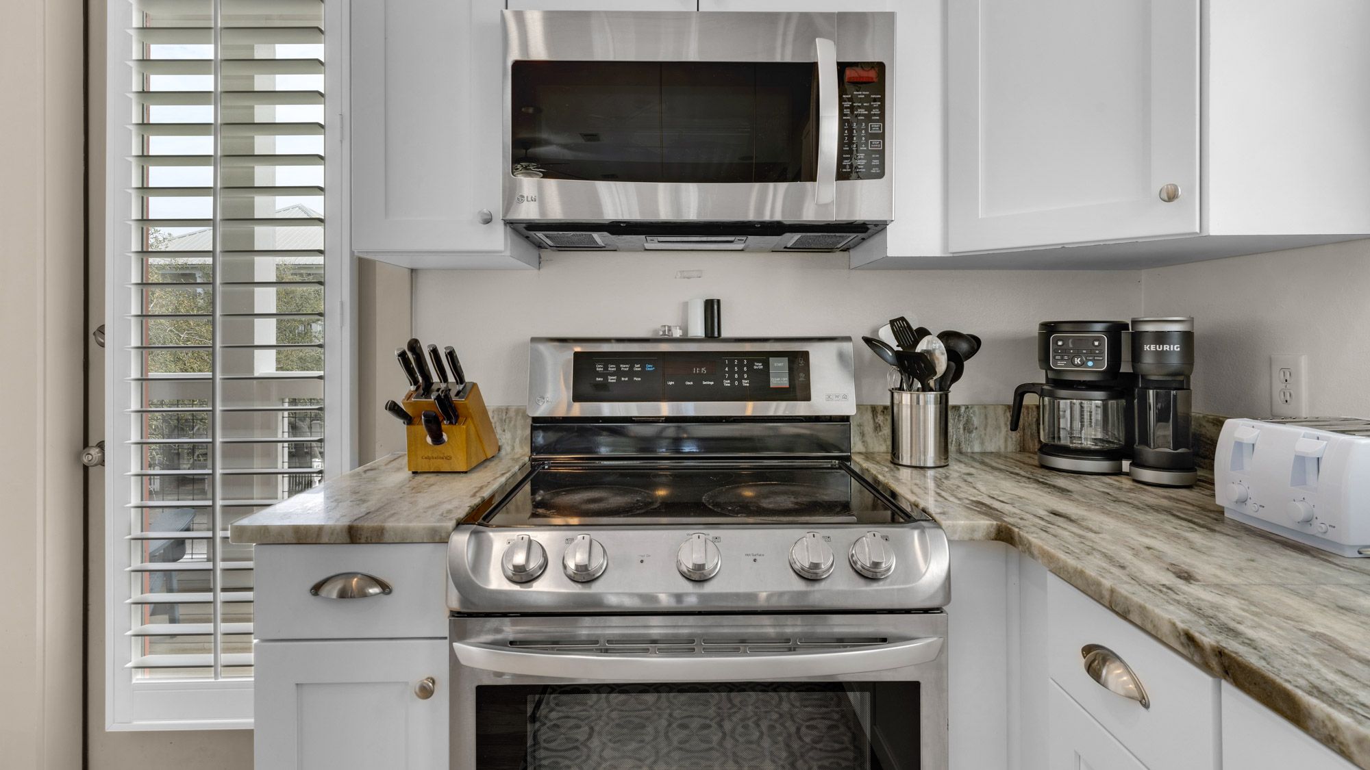 Memory Maker 2nd level - Kitchen area