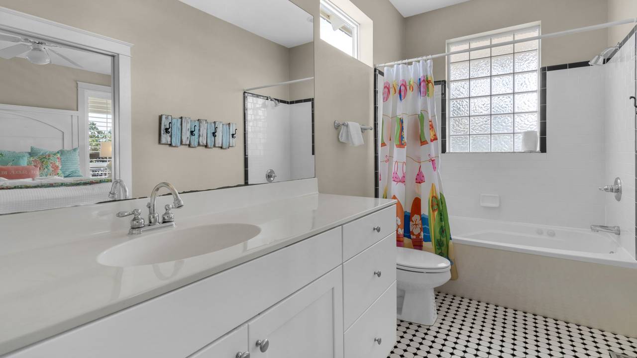 Memory Maker 3rd level - Master Bathroom Memory Maker 3rd level - Master Bathroom