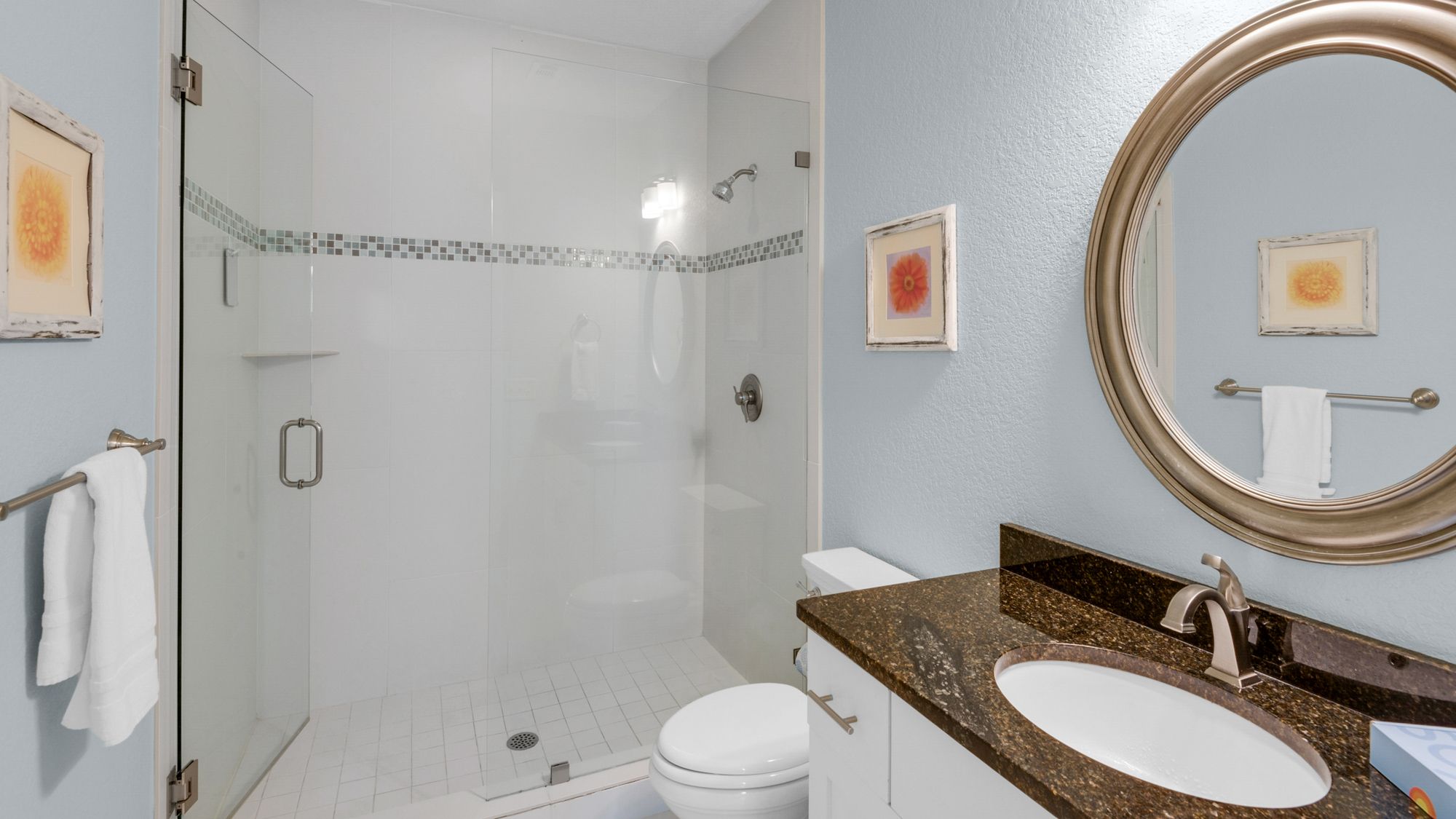 Little Bird's Nest Bathroom