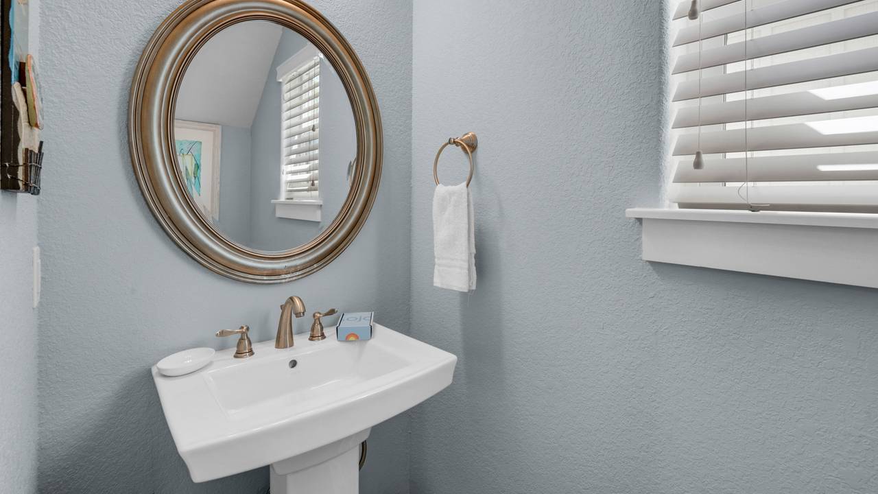 Little Bird's Nest Bathroom Little Bird's Nest Bathroom