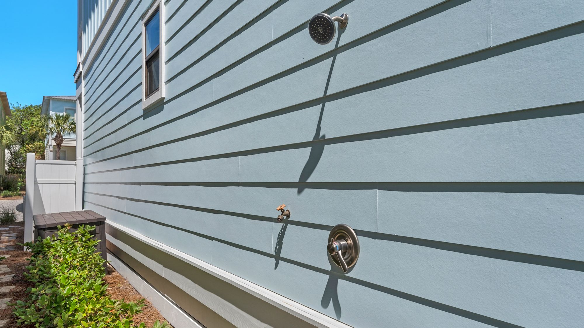 Little Bird's Nest Exterior Shower