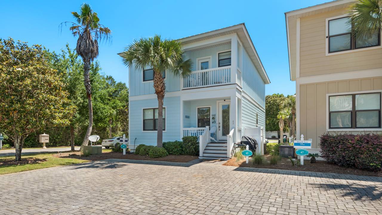 Little Bird's Nest Exterior Little Bird's Nest Exterior