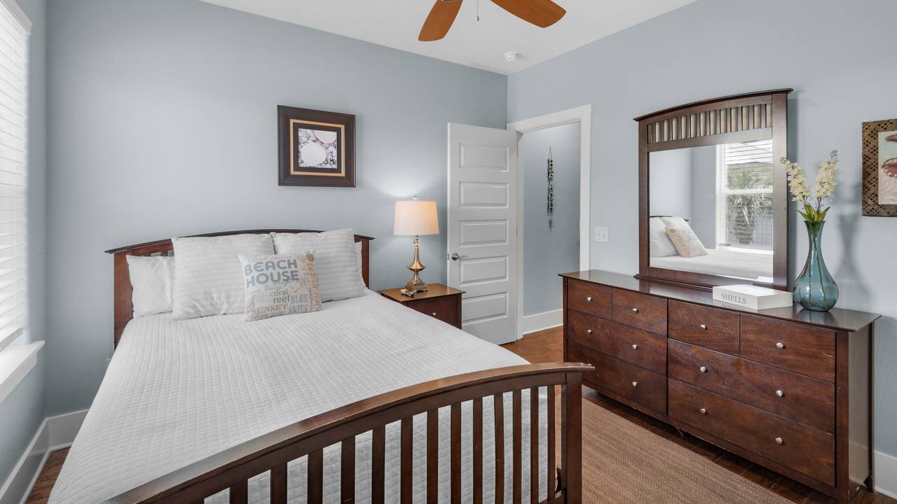 Little Bird's Nest Bedroom Little Bird's Nest Bedroom