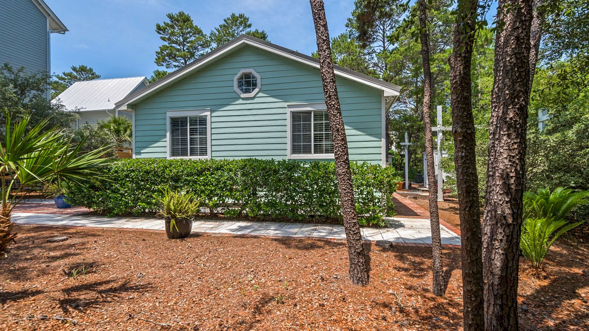 171 Seacrest Side Yard