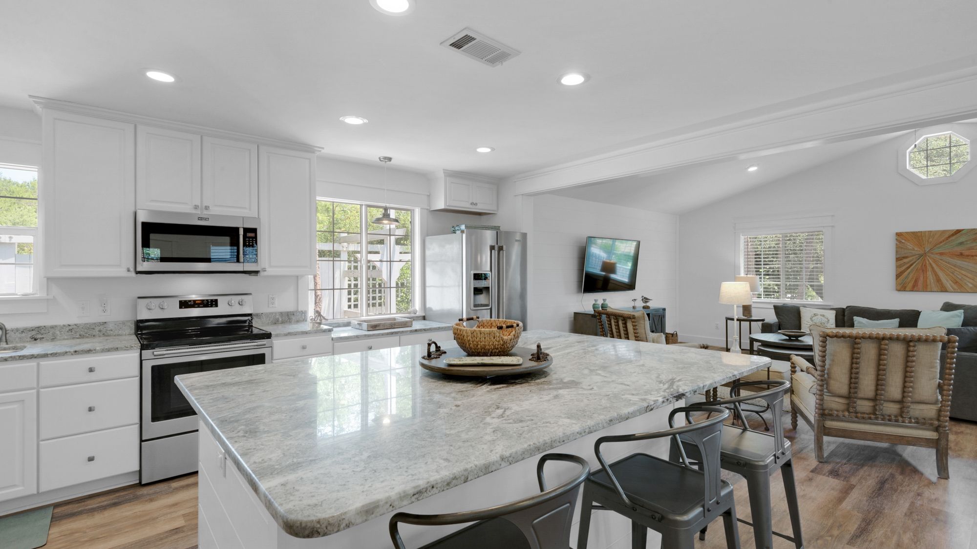 171 Seacrest Kitchen