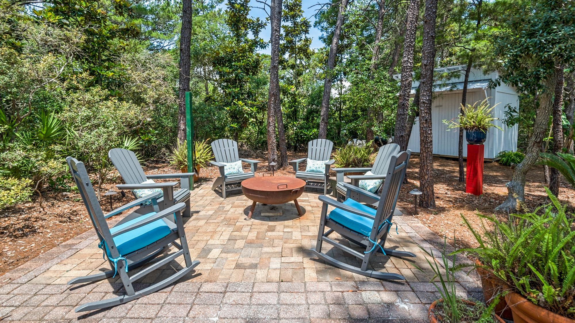 171 Seacrest Back Yard