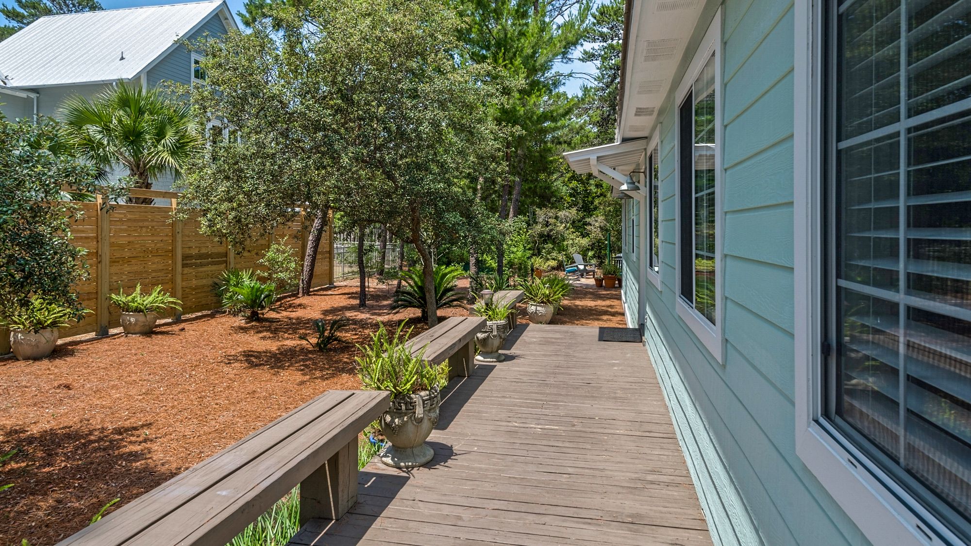 171 Seacrest Front Yard