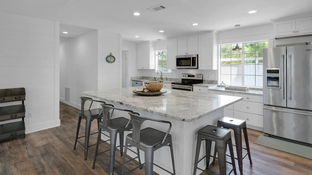 171 Seacrest Kitchen 171 Seacrest Kitchen